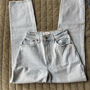 Abercrombie & Fitch Light Wash High-Rise Women’s Jeans